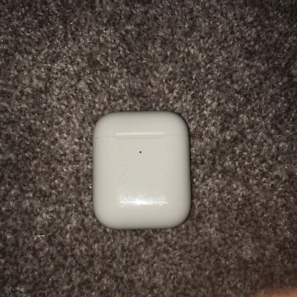 Airpod charging case